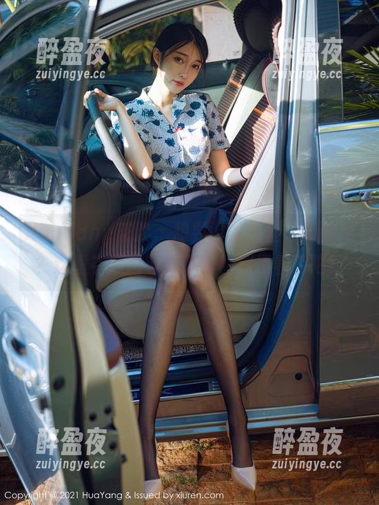 HuaYang花漾-尤妮丝 HuaYang花漾 - 想要“尤妮丝”校园风?这里有原图等你下载,别愣着了吧!