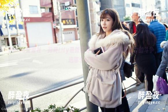 IMiss爱蜜社-莉莉Lily IMiss爱蜜社 - 莉莉Lily最新版写真:讲究蕾丝与重力的斗争,选哪个好呢?