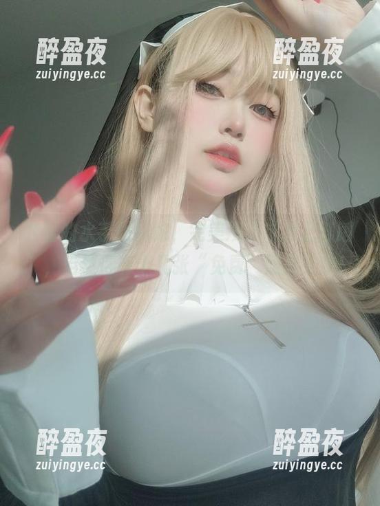 K酱 K酱的水手服妹妹,完美演绎“水上舞蹈”,当然得有十几张“免费”照片支持!
