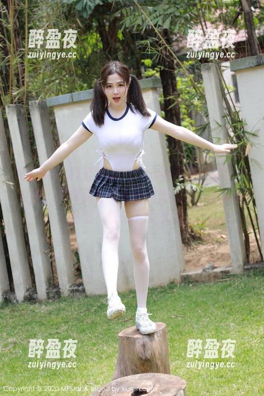 MFStar模范学院-SiByl李思宁 MFStar模范学院 - SiByl李思宁的丝袜合集,不知道会不会让你想起那些窈窕的身影,快来下载试试?