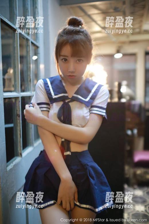 MFStar模范学院-艾莉Evelyn MFStar模范学院 - 艾莉Evelyn的短裤,你值得一看,精选写真集让人提心吊胆