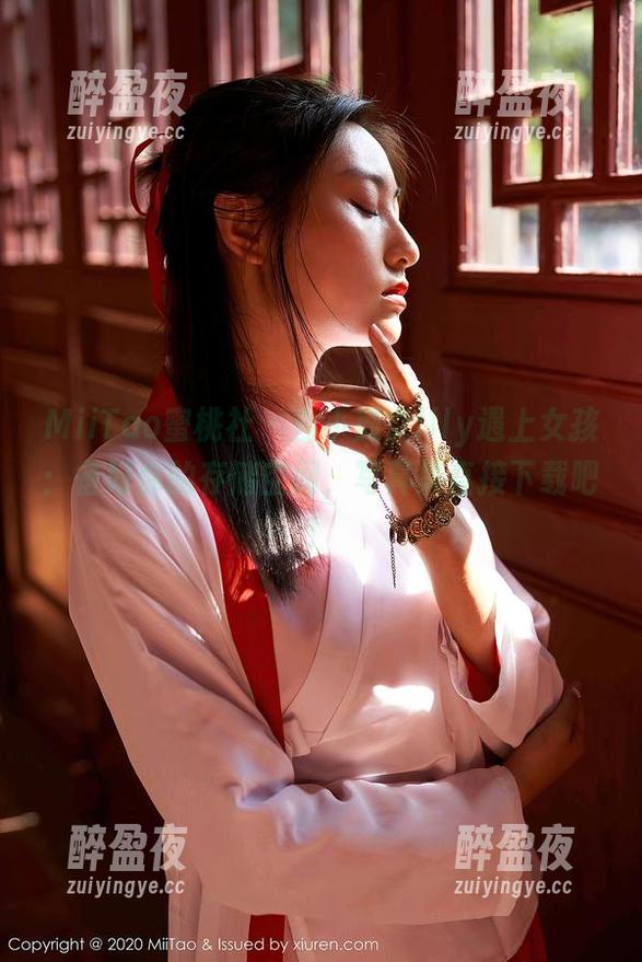 MiiTao蜜桃社-小魔女lily MiiTao蜜桃社 - 当小魔女lily遇上女孩:备好你的存储空间,写真集直接下载吧!