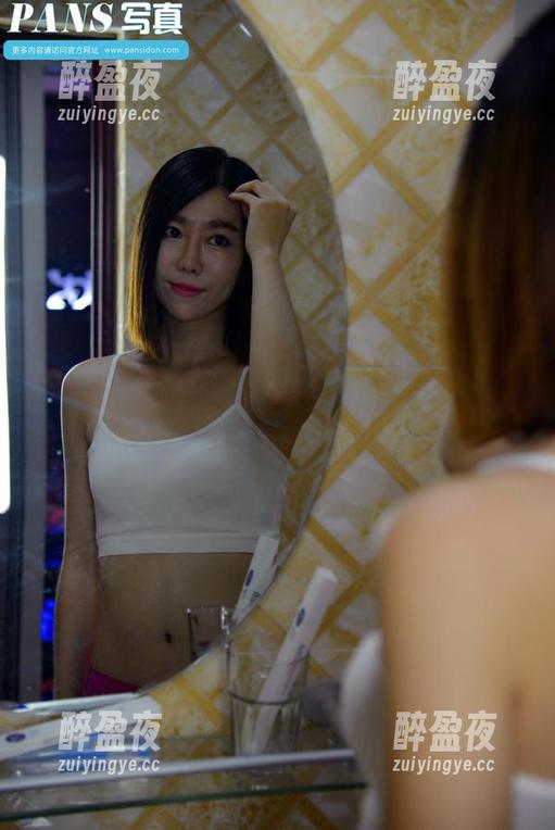 PANS写真-安安 PANS写真 - “安安水手服”写真现场,真想聊聊那个领结的设计感?