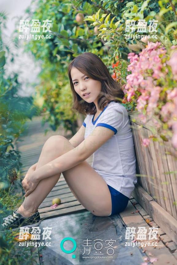 QingDouKe青豆客-可乐Vicky QingDouKe青豆客 - 可乐Vicky和服大解析,今天我们不走圣光路线,作品同样能引人注目!