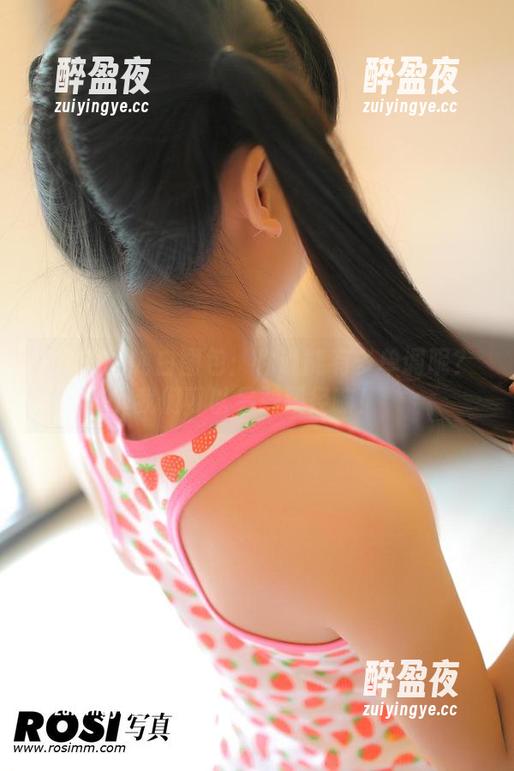 ROSI ROSI的纯白图包:你说能有多单调呢?我们可以另辟蹊径嘛!