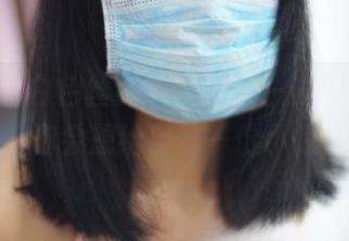 ROSI的白色丝袜全套值得一试，下载之后，你会想给自己一份小惊喜。