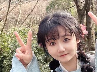 戳开Sayako＿今年4岁的原图，果然大凤的魅力超乎预期！