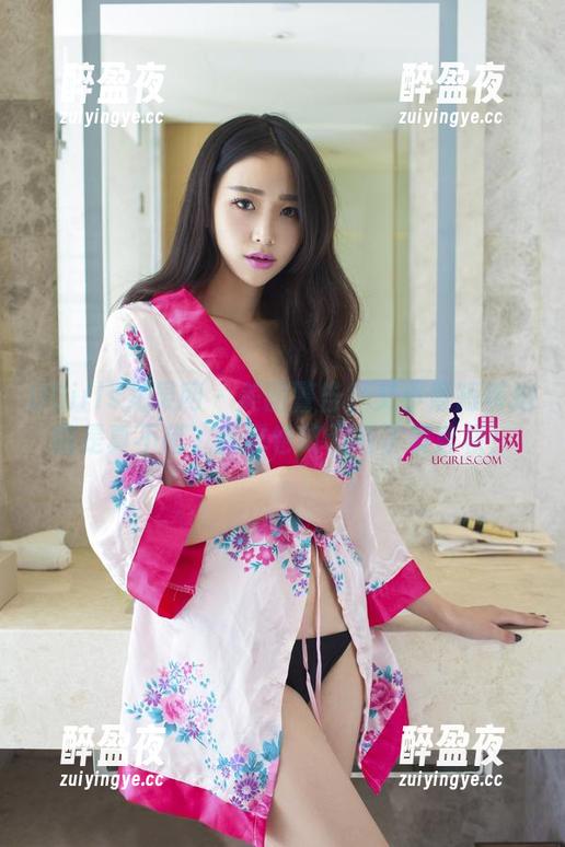 UGirls尤果网 - 美图警告！艾小青短裤拍的是真不错，腿部也终于有了发言权！