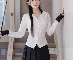 Xiuren秀人网 - 更新这组原图，陆萱萱cecillia的夏日耍得真不错，不知怎的就想多看几眼
