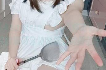 眼前的Asagiriai，COS体态恰到好处，精选的珊瑚宫让我想到美丽的干扰～
