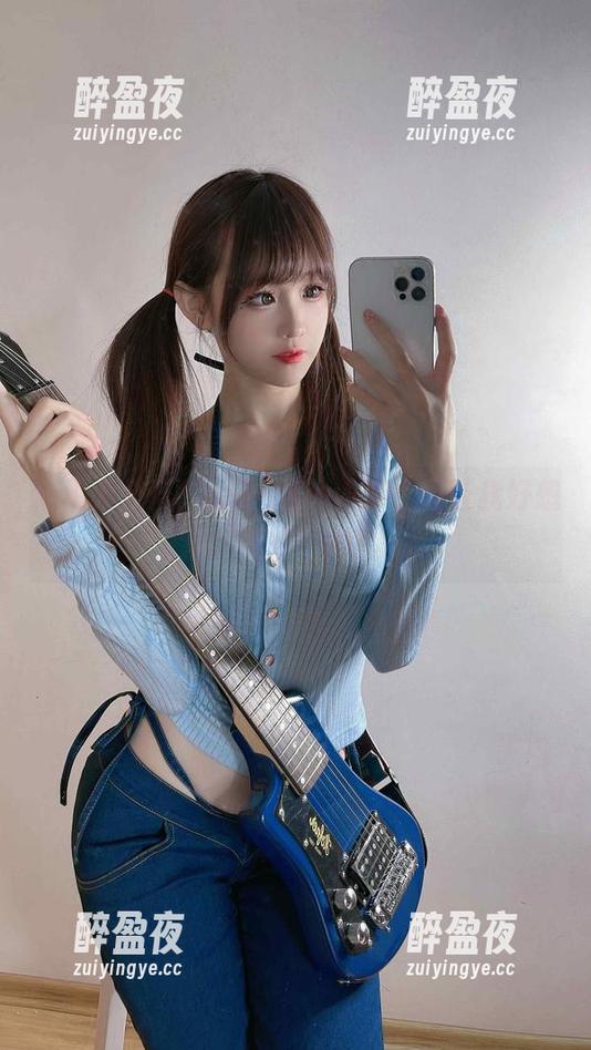 全集大公开，miko酱ww护士图让我好想‘看护’她！