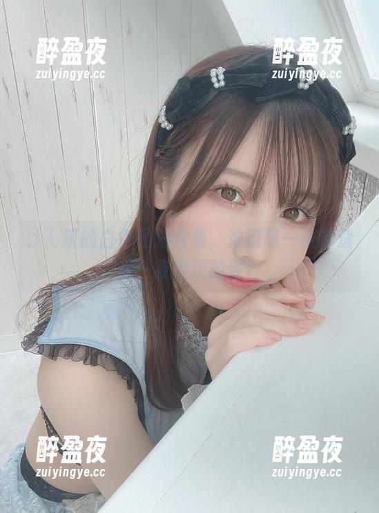 けん研 けん研的白色私拍合集,难道每一张都透着一股淡淡的倔?