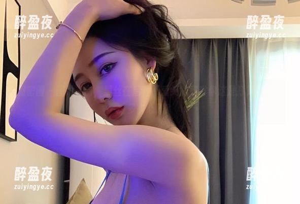 不爱笑的赛琳 微密圈 - 图片在前,黑丝在后,不爱笑的赛琳你这是打算留下我多少心碎?