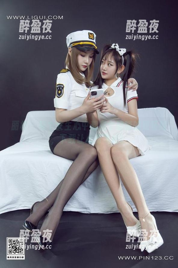 丽柜-晴晴 丽柜 - 每个女生心中都有个晴晴的双马尾,下载让心情飞扬!