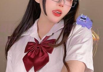 精选时刻,九言的路易九世,cos一下就把我带到了中世纪,太放飞了吧!