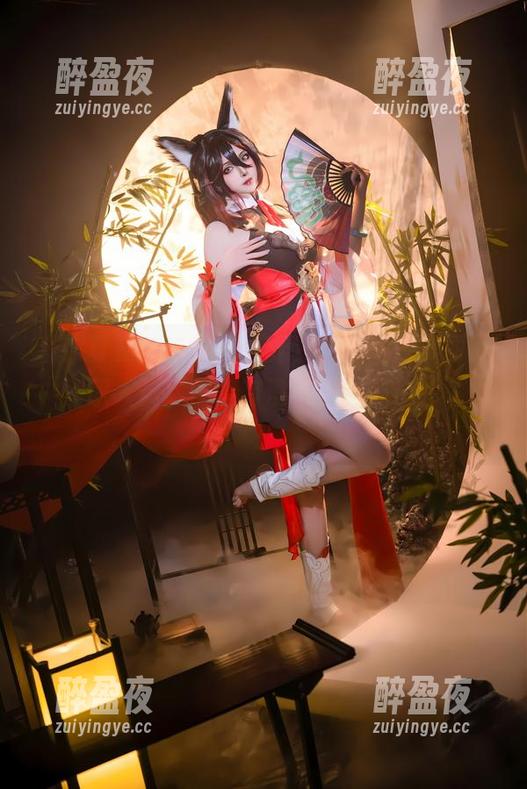 你夏夏 看你夏夏的白修女写真,真想问她美丽的“神职人员”周围有没有隐秘传说的飞鸟?