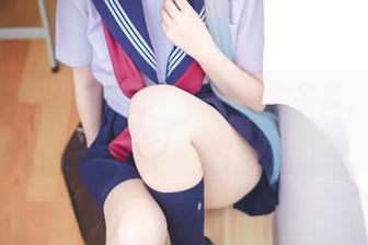 兔玩映画又一经典：黑丝少女全套，宅男们准备扫射眼球了。