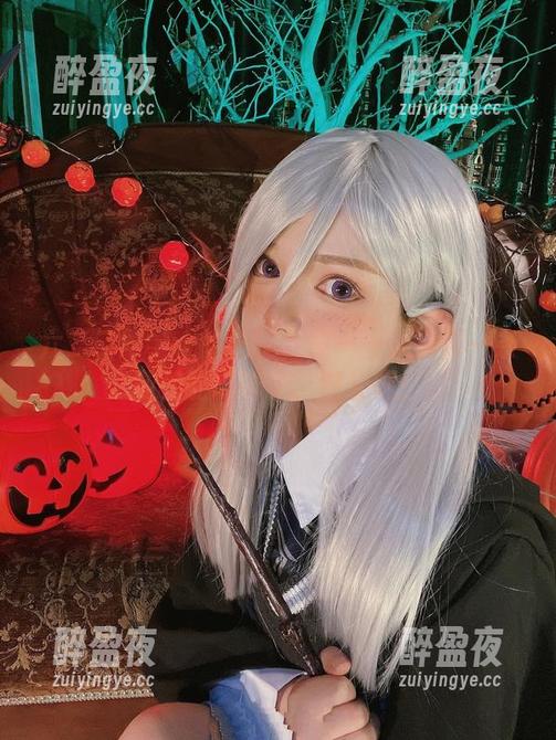 六二二同学w 六二二同学w的长腿合集——人只需一条腿就能喝茶了,够长吧!