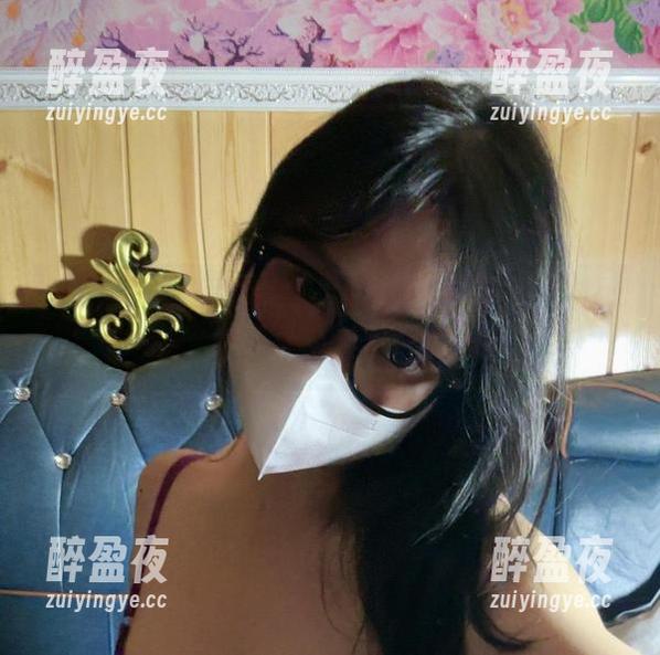 可爱的肉巴 微密圈 - 可爱的肉巴的美足,高清到仿佛可以伸手去触碰