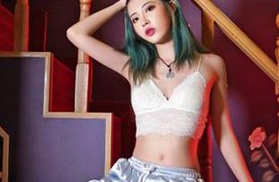 嗲囡囡 - 月光下的泳池，方绮言Ayaka图包乱入了我的梦
