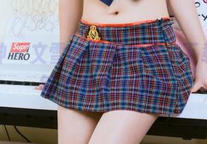 头条女神 - 文雪的制服美图，下载后让你每天都是校园风