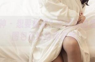 头条女神 - 想要福利？李丽莎的爱的箴言图包正好给你答案！