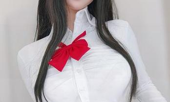 这里有女主K的免费美图,赶快看看那可爱害羞妹妹的逗趣时刻!
