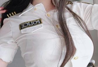 图集里的美图，女主K就像天使一样，忽视时间，只为此刻