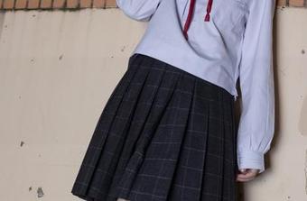 米色短裙的束缚，白丝的柔软，少女秩序的写真集是个不可抗拒的资源！