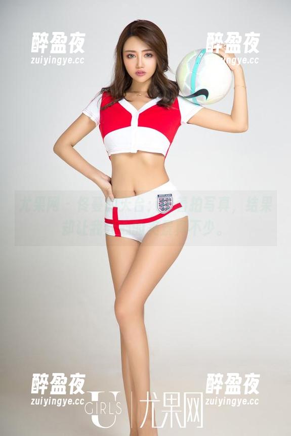 尤果网 - 佟蔓的天台：忙着拍写真，结果却让我分心的美景真不少。