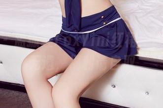 尤物馆 - 孟狐狸FoxYini红裙，原图一览无遗，福利请自取