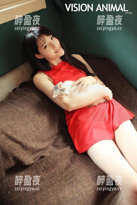 推女神-梁莹Sugar 推女神 - 短裙不止是裙子,梁莹Sugar的写真里透着一抹自由的姿态,美图又让我停了一下。