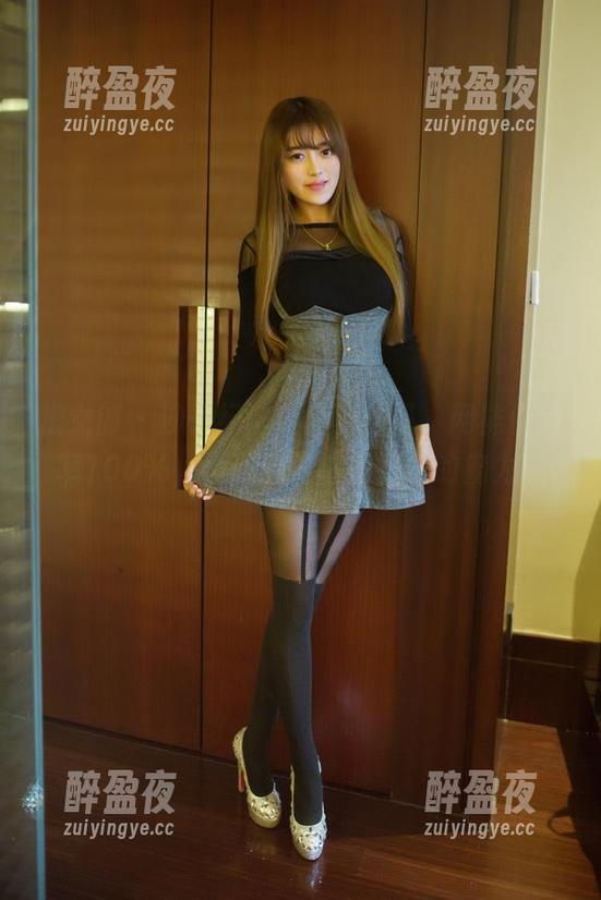 推女郎-沙子 推女郎 - 沙子纪念版全套作品,网袜使用率100%,但我还是搞不懂它的魔力。