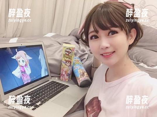 是依酱呀 是依酱呀穿牛仔裤:美甚至在不经意间也能绽放!