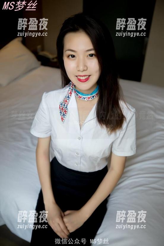 梦丝女神 - 小茶的套图，内心的纯净竟然能闪耀出这种光芒
