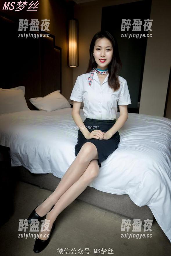 梦丝女神-花月舞 梦丝女神 - 花月舞的红裙写真,图集中似乎每一帧都在低语,然并卵。