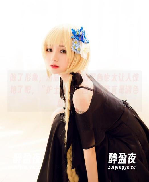 洛丽塔大哥 除了形象,洛丽塔大哥的配色也太让人惊艳了吧,“护士小姐”图包里简直是调色盘的狂欢。