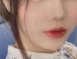 洛可ss的死库水图集：穿上这件衣服你会想冲浪吗？