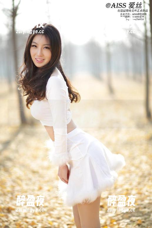 爱丝 - 欣杨御用死库水写真集，今天你投身泳池了吗？