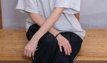 甜予摄影 - 璇璇的拖鞋合集：你以为她只穿拖鞋？点击瞧瞧吧！