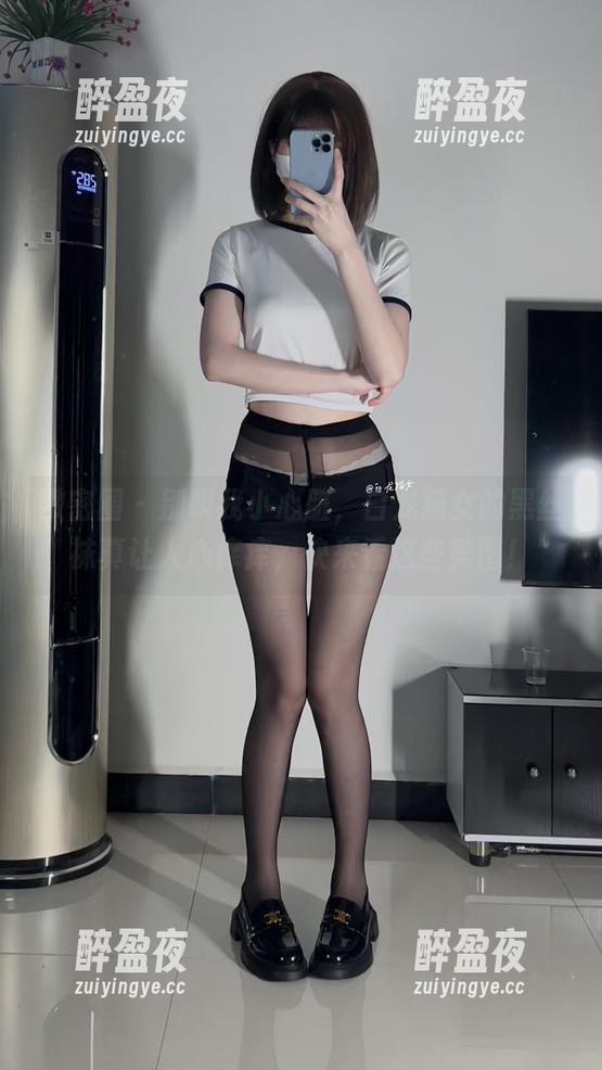 白龙猫女 微密圈 - 别叫我小心脏,白龙猫女的黑丝袜真让人心痒痒,快来看这些美图!