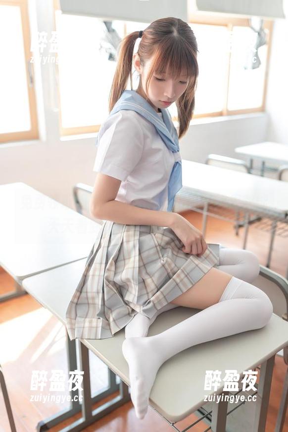 祖木子 免费领取祖木子的白丝蕾丝梦,如果我能天天看到这样的照片就太好了!