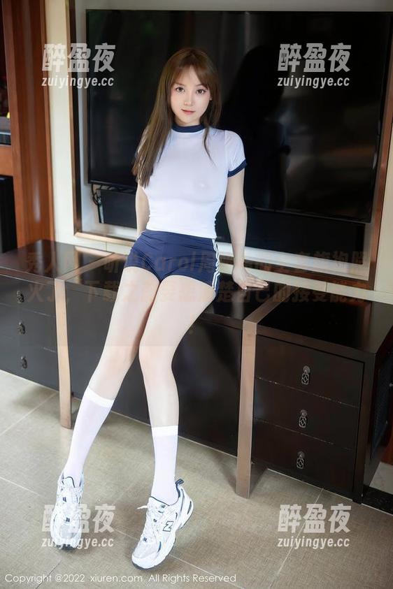 秀人网-Carol周妍希 秀人网 - 听说Carol周妍希的全套旗袍照火了,下载之前要想清楚自己的接受能力!
