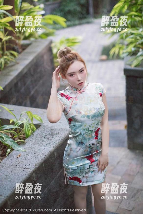 秀人网-夏晓Maggy 秀人网 - 夏晓Maggy的白衬衫,网盘里的那个擦边球,幽怨又带点小怪。