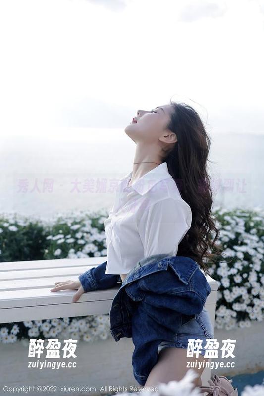 秀人网-大美媚京 秀人网 - 大美媚京的粉色写真:甜腻到让人牙疼