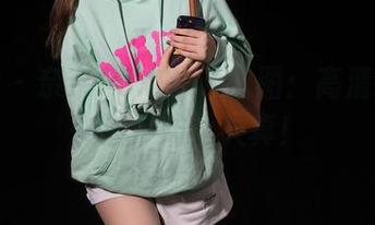 秀人网 - 奈奈Fox的JK套图：高清时刻来一波，防止失真！