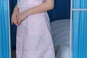 秀人网 - 要说圣诞怀旧风，奈汐酱nice的写真妥妥的没有让人失望，反而让人多了几分期待。