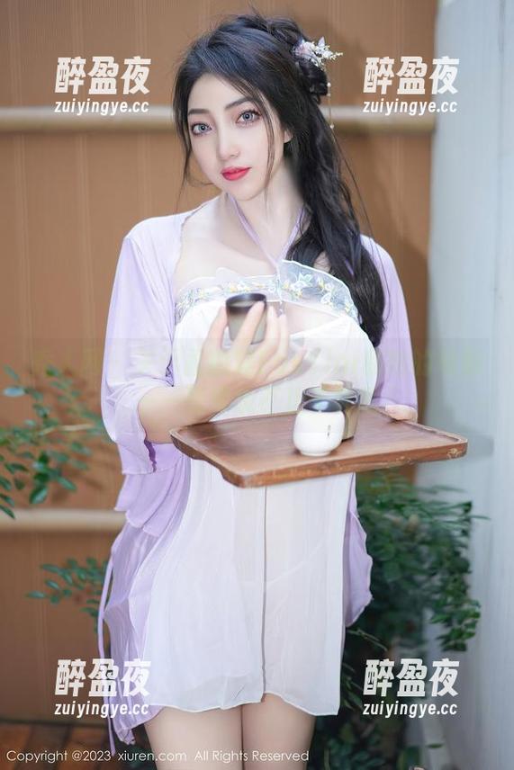 秀人网-孟狐狸FoxYini 秀人网 - 关于孟狐狸FoxYini和她的私房——死库水不止于外表
