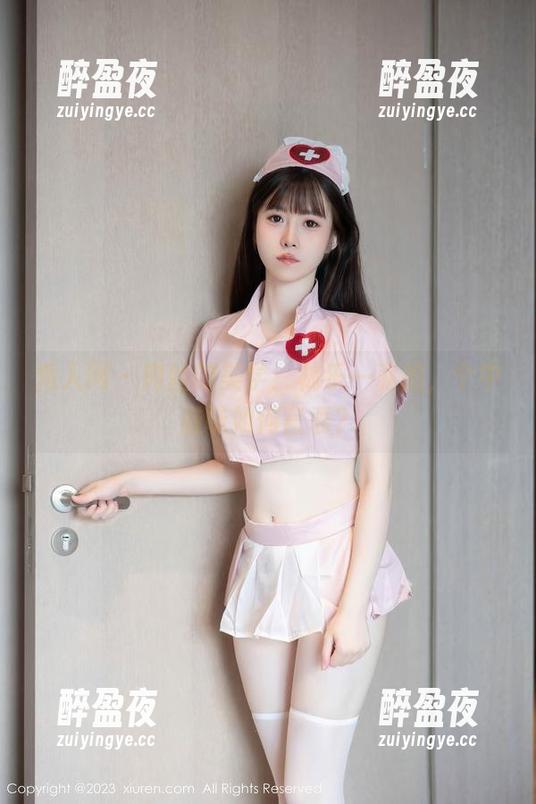 秀人网-林乐一 秀人网 - 肉丝的美学:林乐一私拍,个中滋味如何言表?