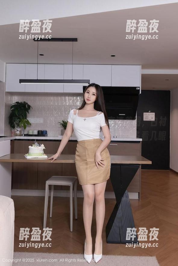秀人网-林昔予yorki 秀人网 - 林昔予yorki的高清美图,白衬衫让人漠视身边的风景——就想多看几眼。